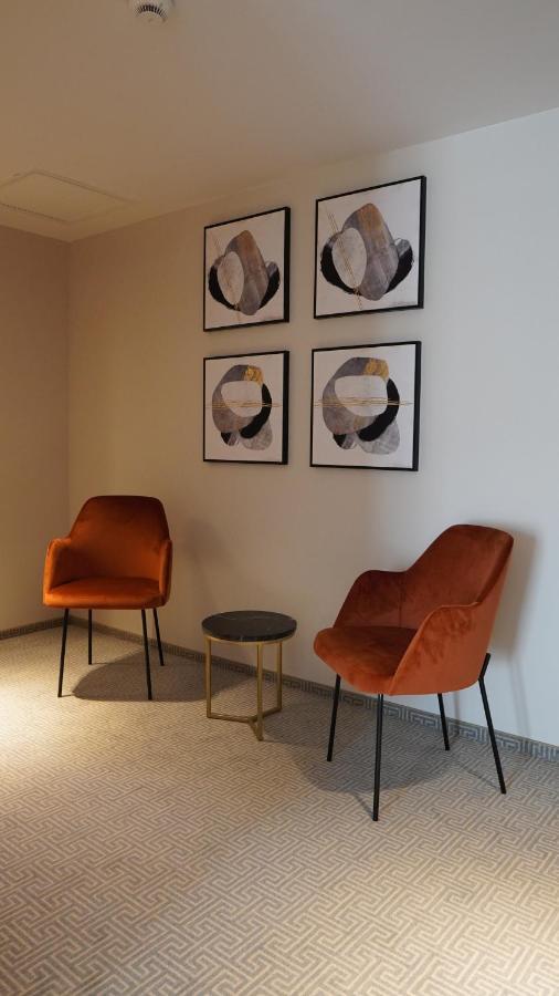 כריסטיאן Hotel Sorin Mihai מראה חיצוני תמונה